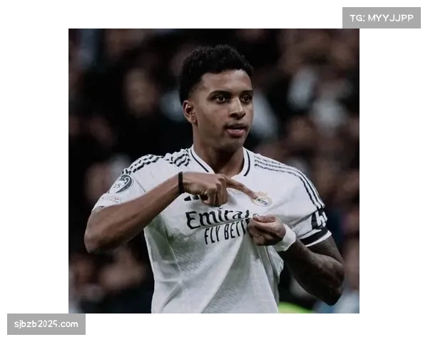 罗德里戈前场灵活换位 皇马进攻层次进一步丰富 罗德里戈前场灵活换位 皇马进攻层次进一步丰富